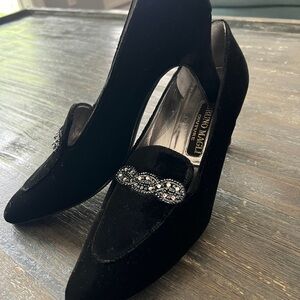 Bruno Maguire Elegant Black Women's Shoe with Rhinestone Detail